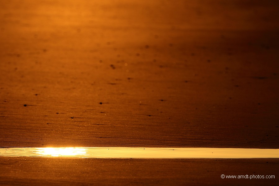 Sous la plage, le soleil
